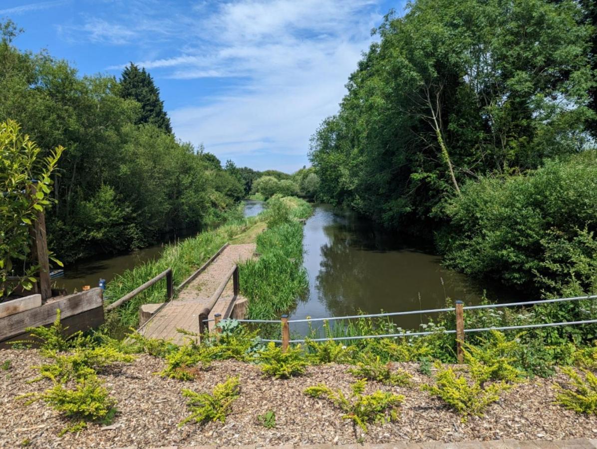 Willa Peacock Lake Glamping Nottingham Zewnętrze zdjęcie